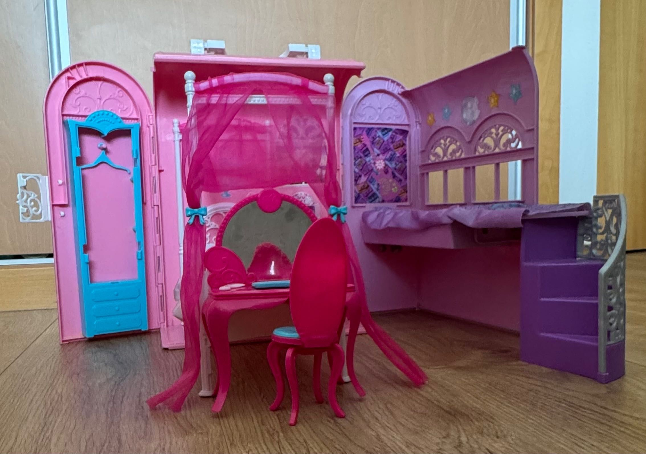 Barbie - A Princesa e a Pop Star - Quarto da Princesa - Mattel