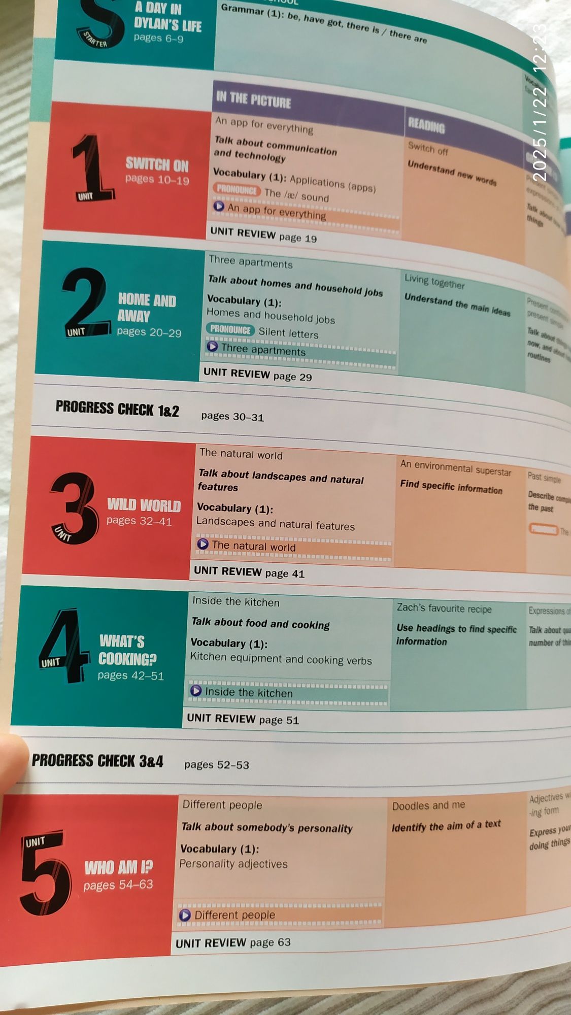 191. A2+ Student's book pack Beyond Macmillan angielski
