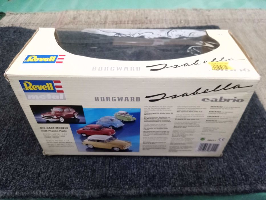 1/18 Borgward Isabella cabrio - Revell