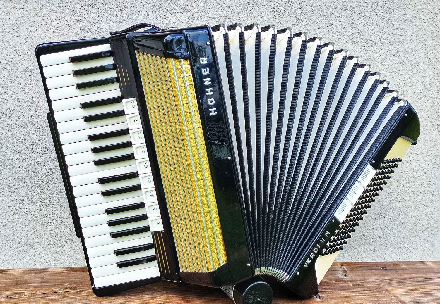 Akordeon Hohner Verdi II M 96 basów - super stan