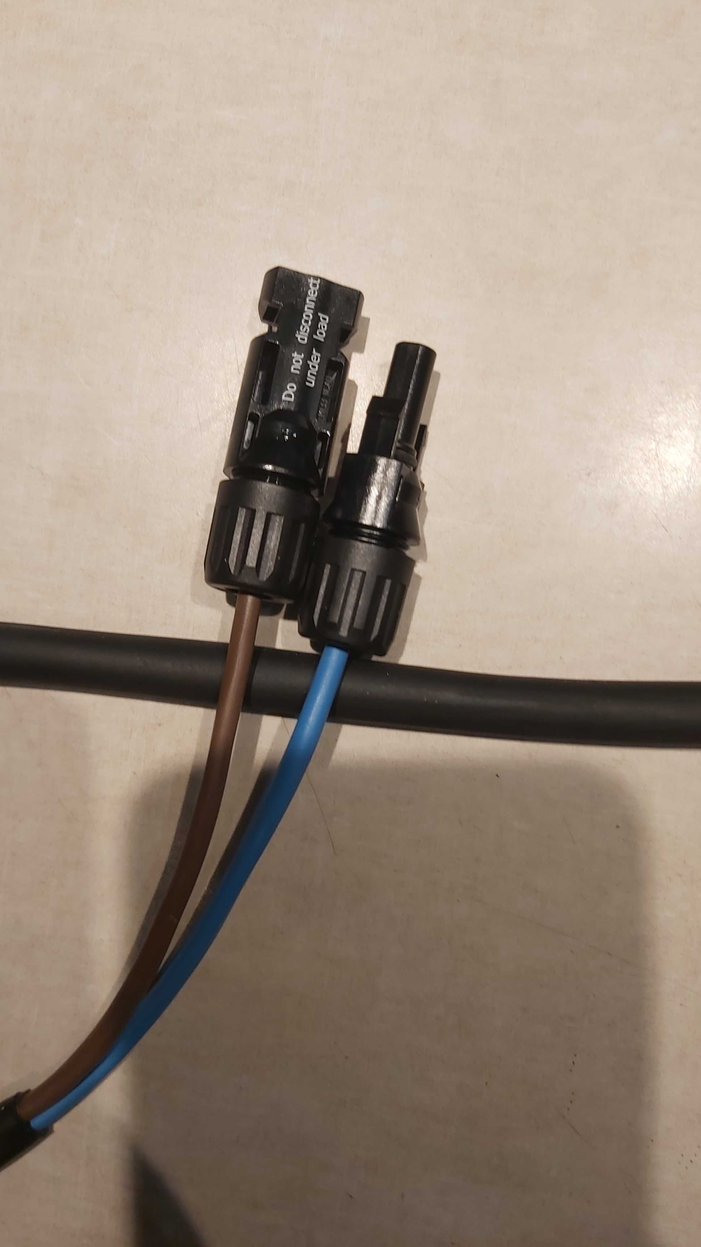 Do np. Victron Energy Kable solarne 8mb 2x 4mm MIEDZIANE