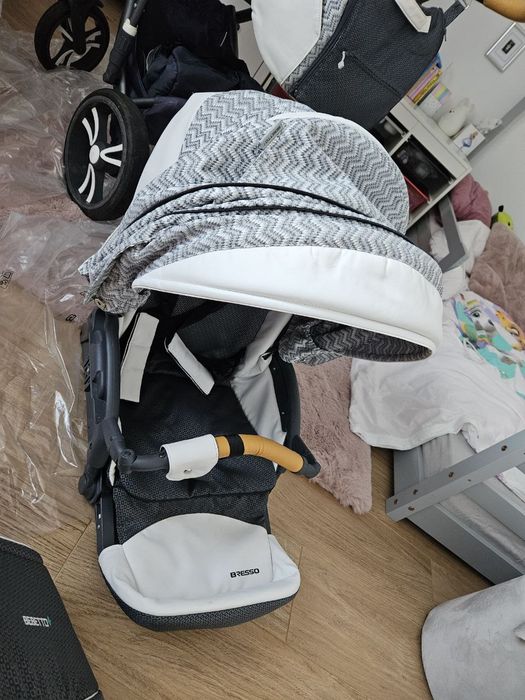 Wózek głęboki że spacerówką Bebetto