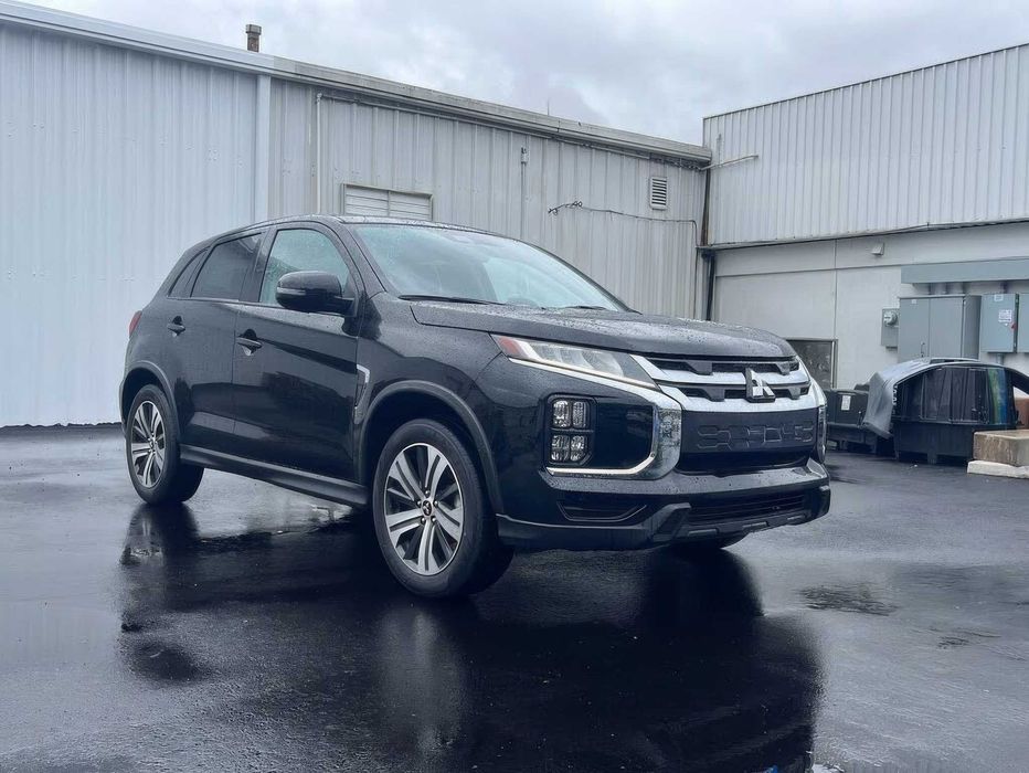 Mitsubishi Outlander Sport SE AWC      2023