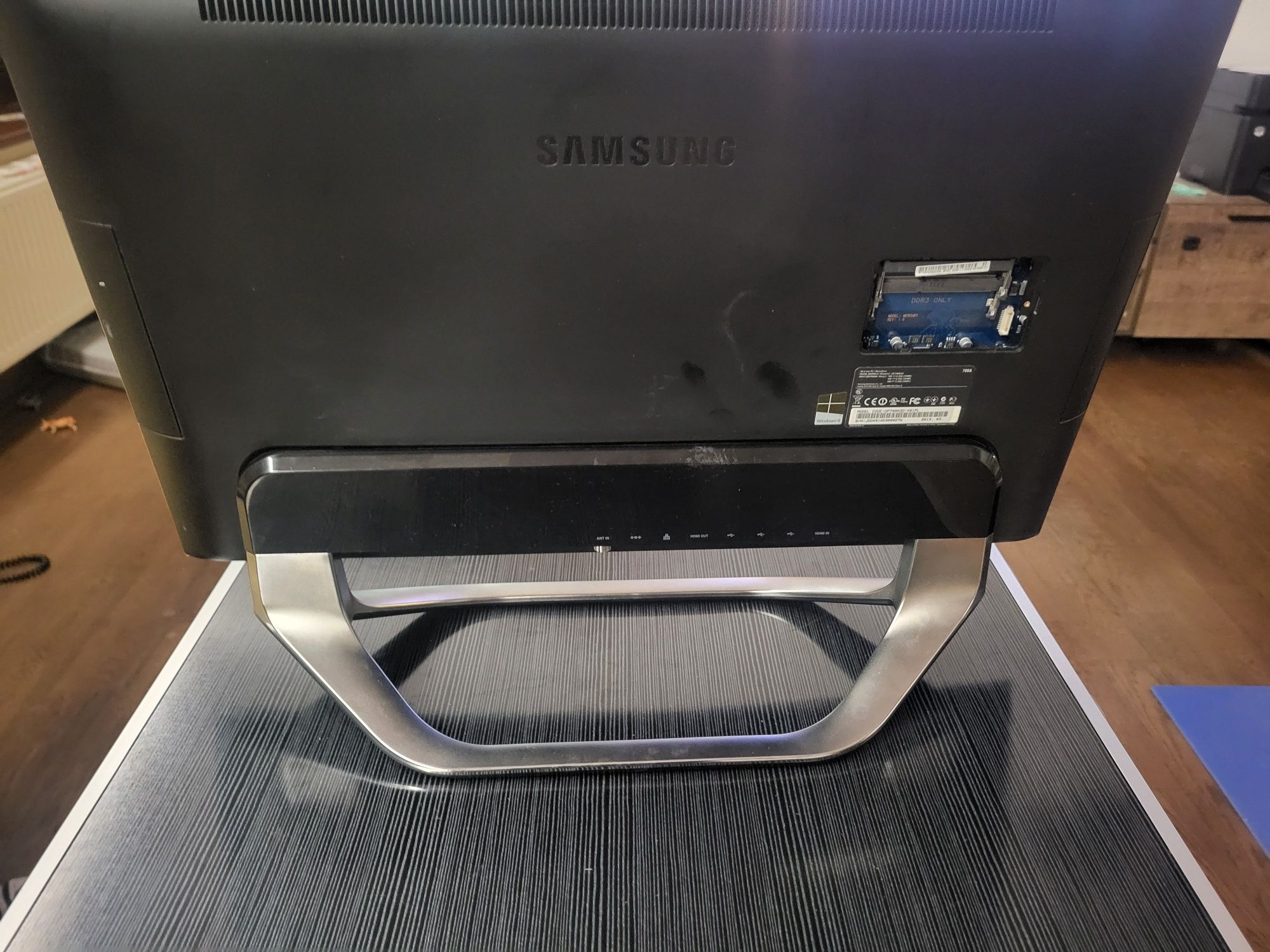 Sprzedam uszkodzony Komputer AIO Samsung DP700A3D-X01PL