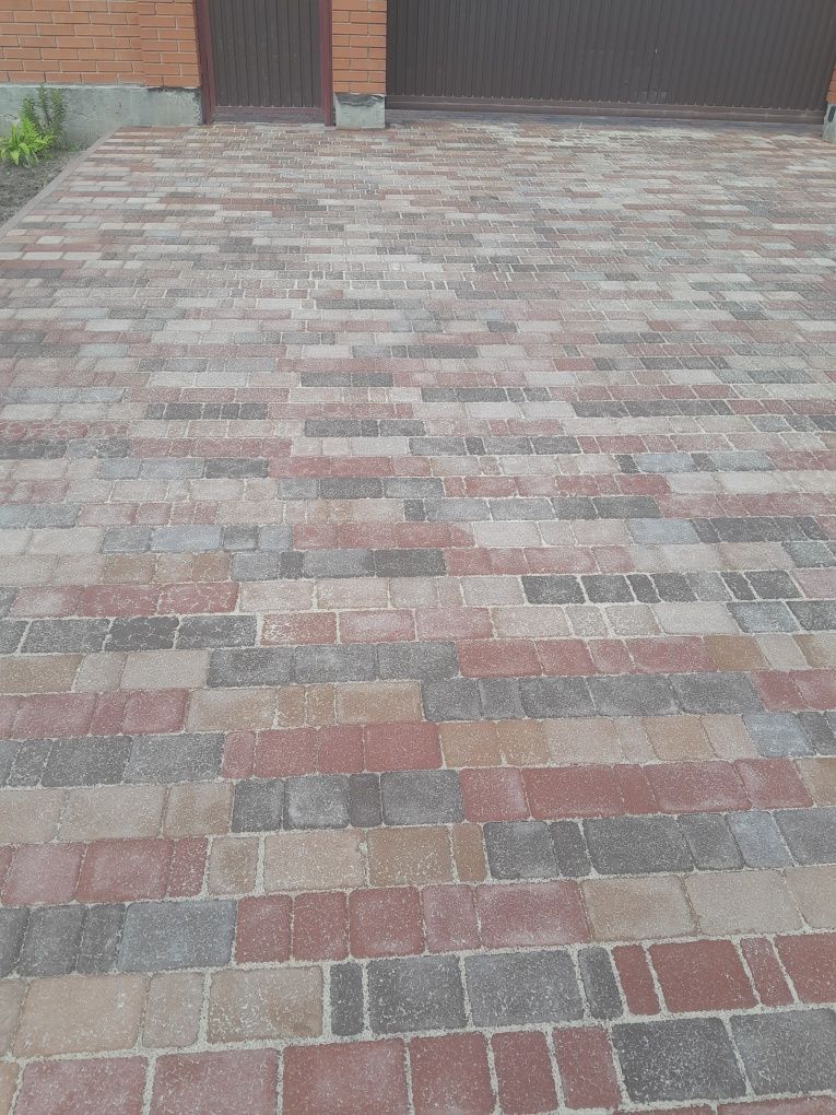 Укладка тротуарной плитки