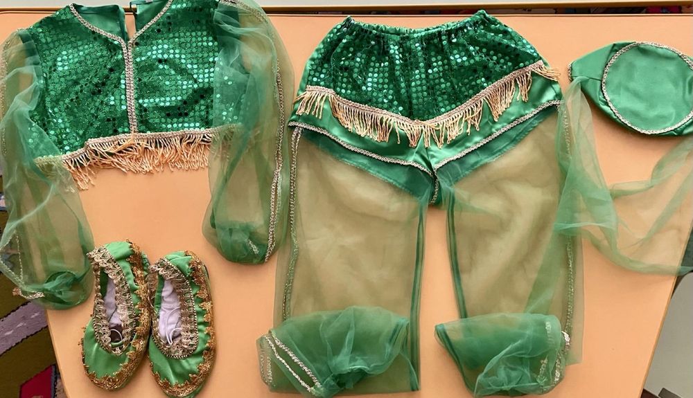 Костюм карнавальний