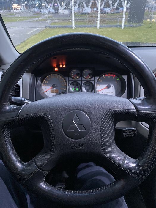 Мітсубісі Паджеро