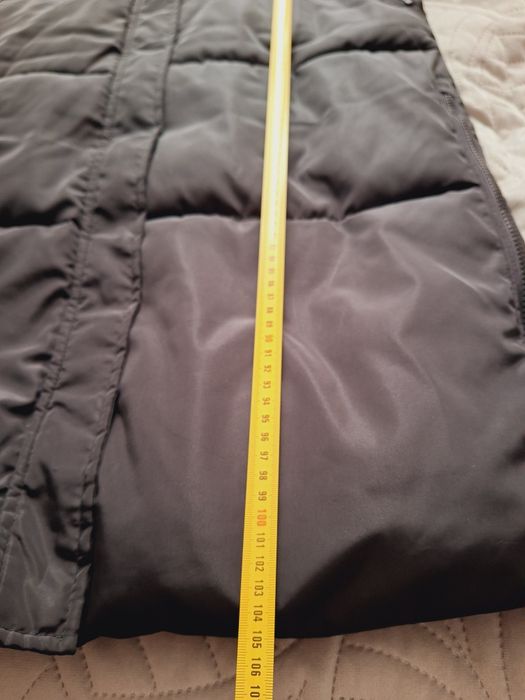 Czarny płaszcz kurtkowy rozm 36/38