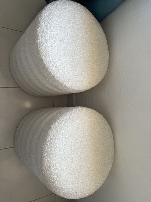 Apoios de cama frontais ou puff’s