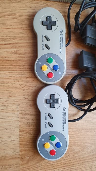 Konsola Nitendo Super Famicom SNES