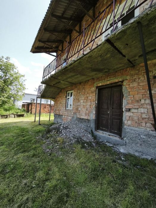 Продаж приватного будинку в селі Дережичі