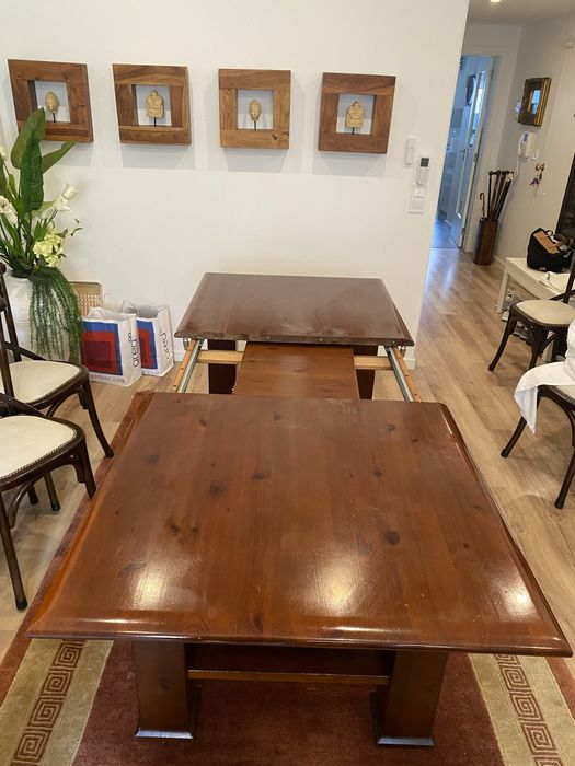 Mesa de sala extensiva