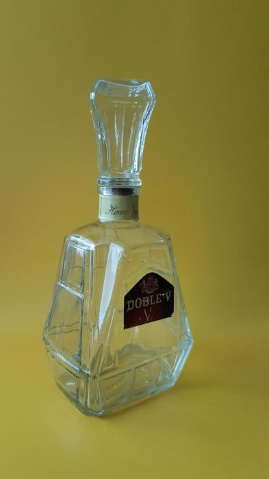 Garrafas de Bebidas vazias ( Vista Alegre, Doble V, Frapin )