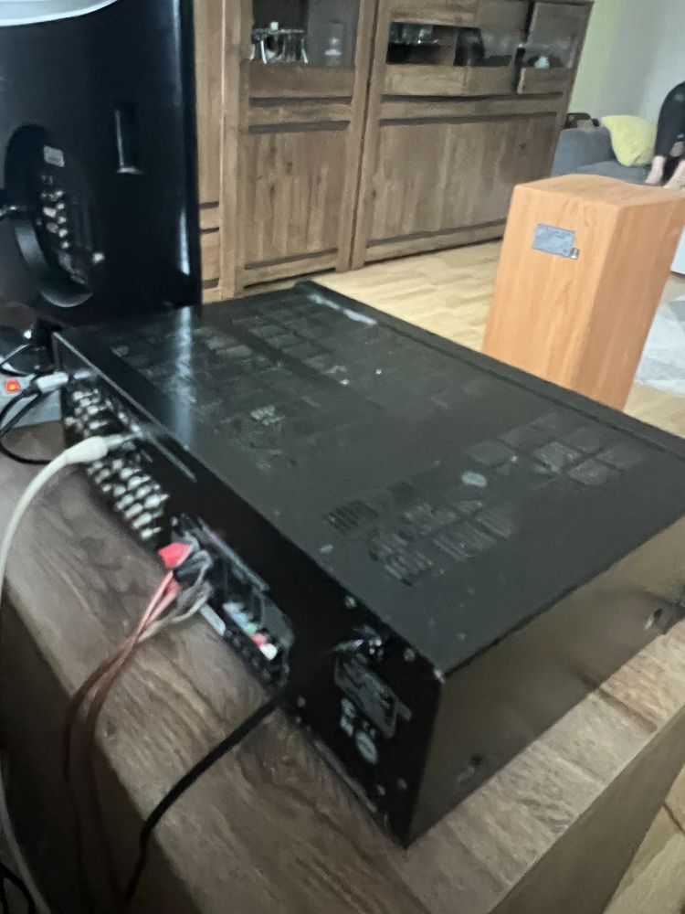 Amplituner Onkyo TX-SR307