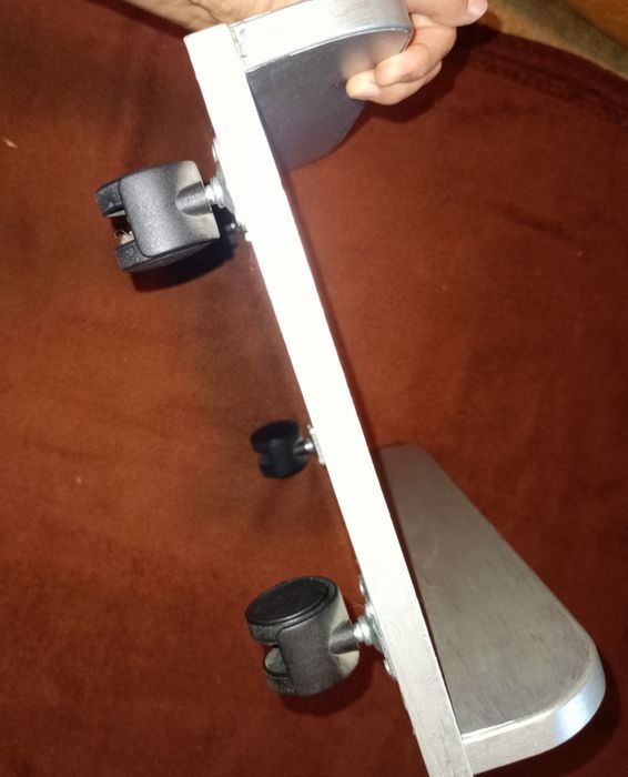 Подставка на колёсах под системный блок