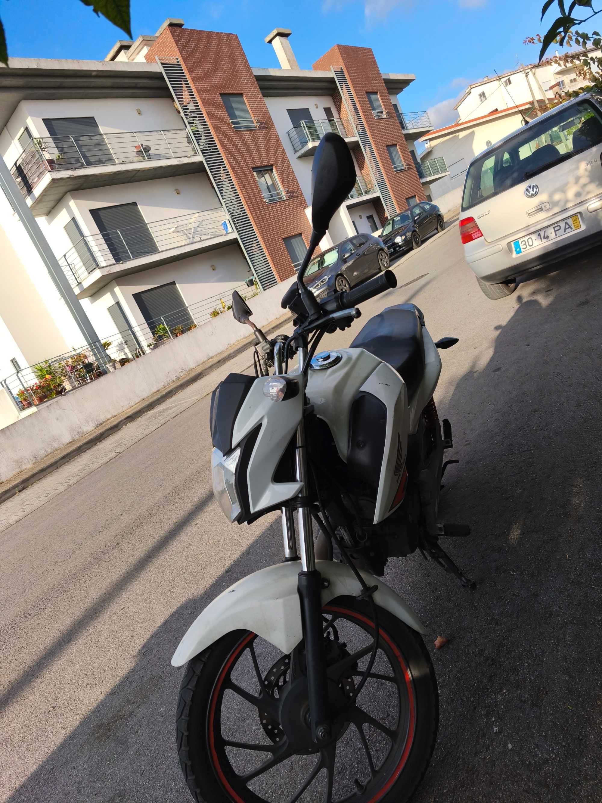 Moto Honda 125 cc