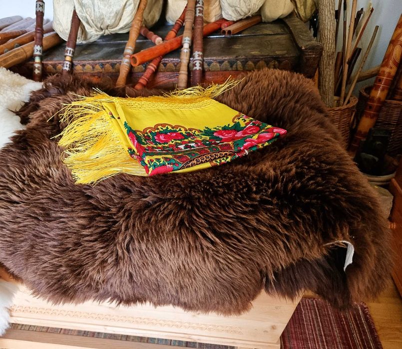 Żółta Chusta Góralska Folkowa Chusta Regionalna Zdobiona Duża XL