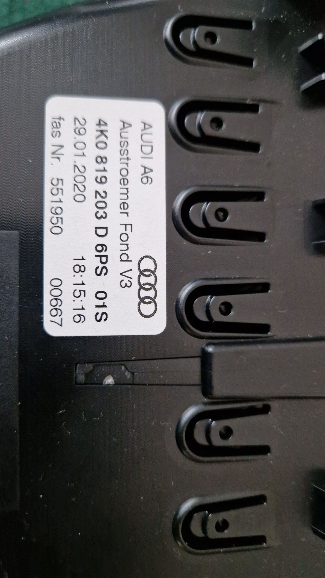 Kratka nawiewu tył Audi A6 C8 - tanio