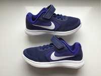 Nike Revolution 3 28 р.