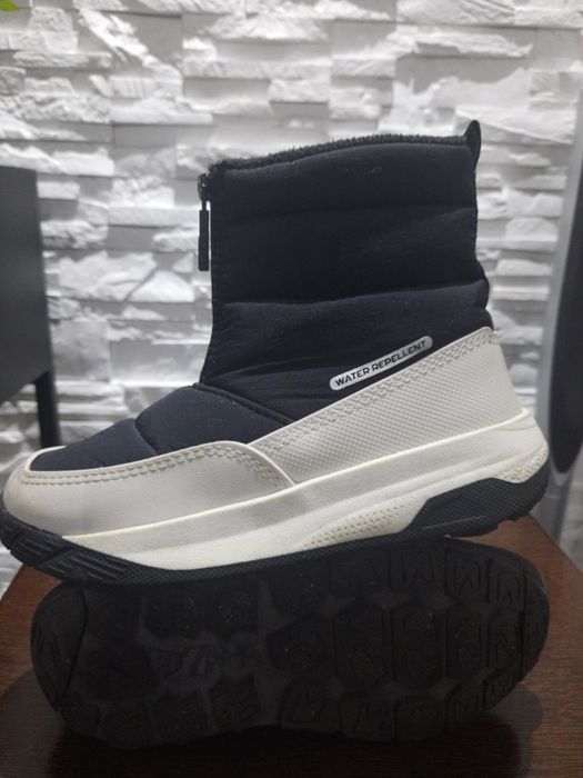 Buty chłopięce ZARA ocieplane zimowe wodoodporne r.32