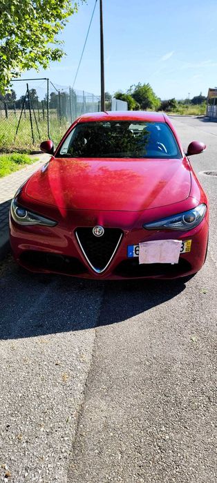 Alfa Romeo Giulia 2.2 Diesel AT8 180CV