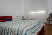 Quarto para arrendar a professoras - Amora/Seixal