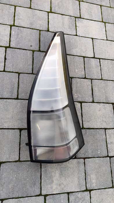 Lampa prawa tył tylna Saab 9-3 kombi