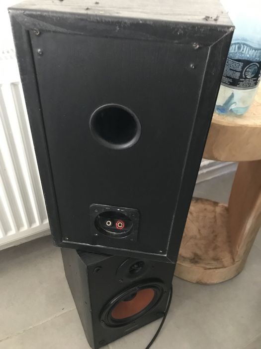 Naglosnienie studyjne do rozproszenia dzwieku