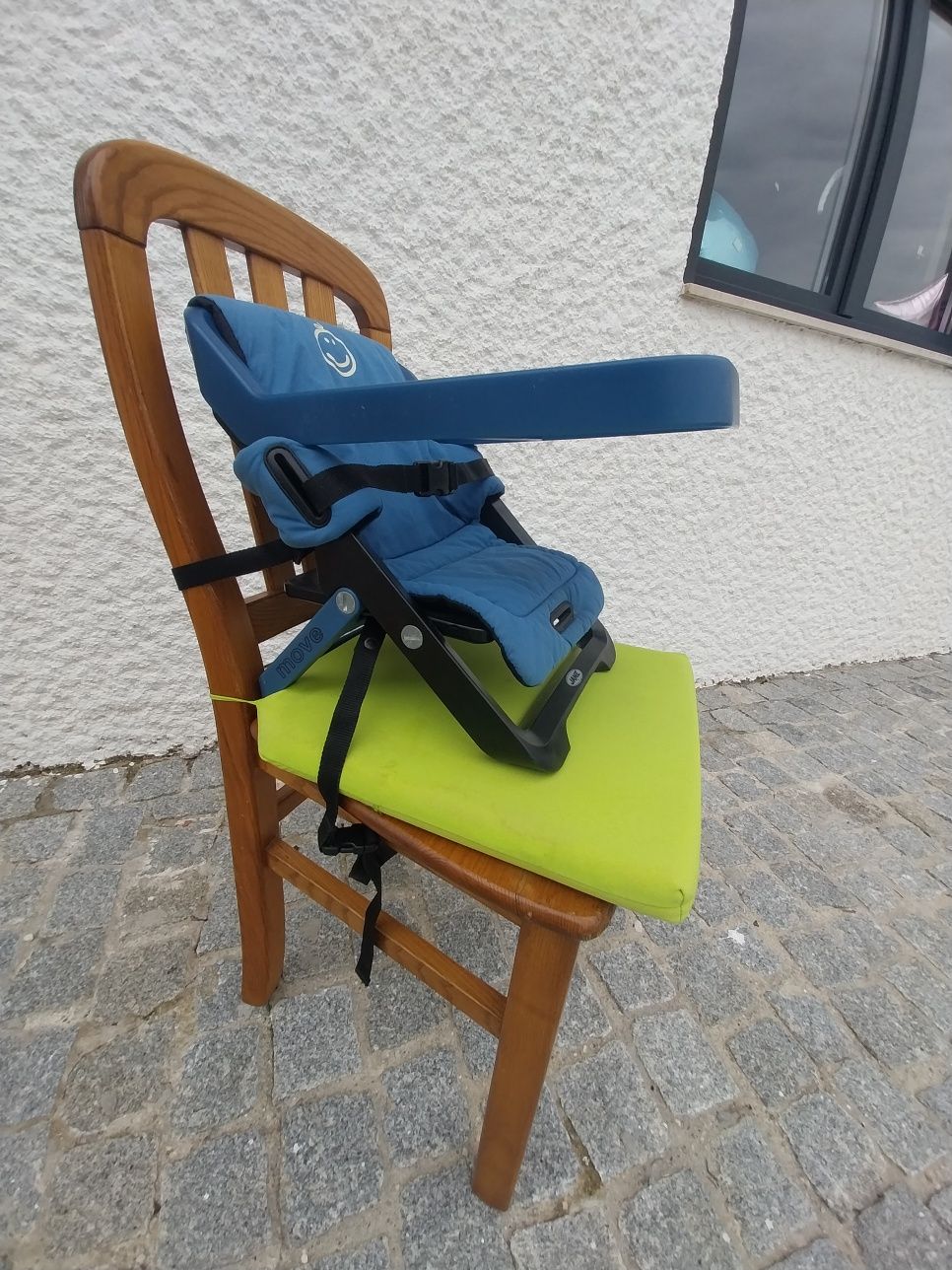 Cadeira da papa portátil com mesa