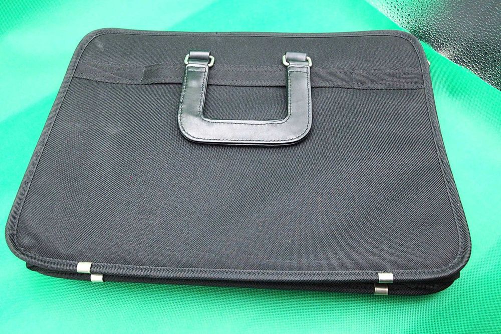 AKTÓWKA na laptop dokumenty TECZKA na RAMIĘ  torba NOWA