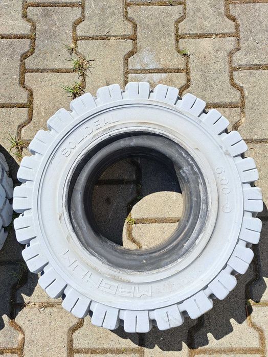 Opony pełne do wózka widłowego Solideal Magnum 6.00-9 NB - używane