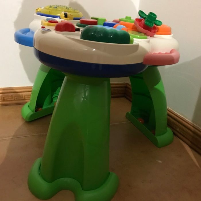 Mesa de atividades Chicco