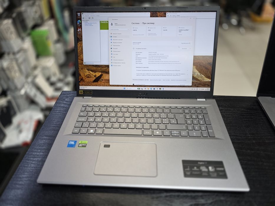 Acer Aspire 17 U7 150U/32/2Tb/2050 4gb