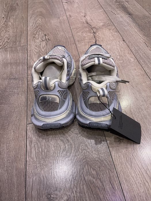 Жіночі бежеві зручні кросівки Balenciaga 3XL