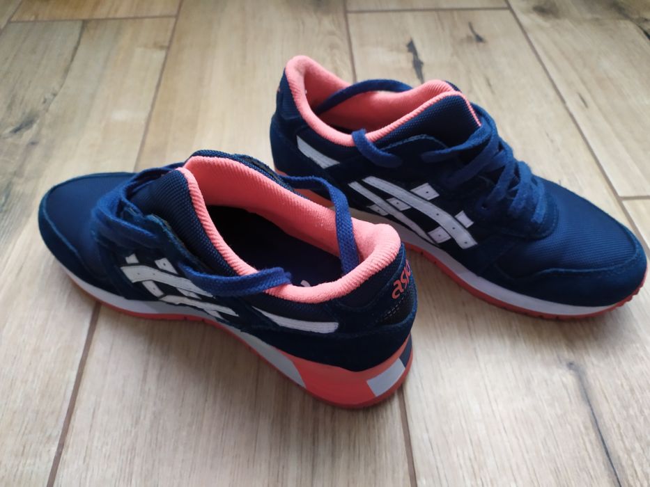 Кросівки   ASICS