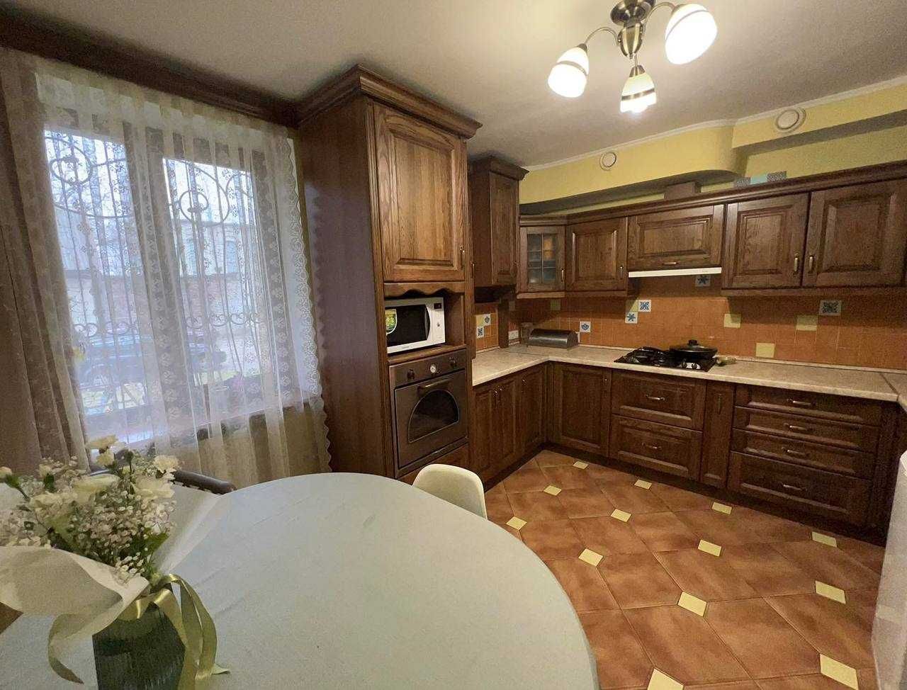 Продаж 2-х кімнатної квартири в центральній частині міста