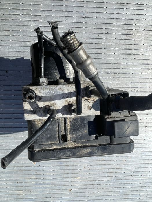 Pompa sterownik ABS vw Touran Golf V