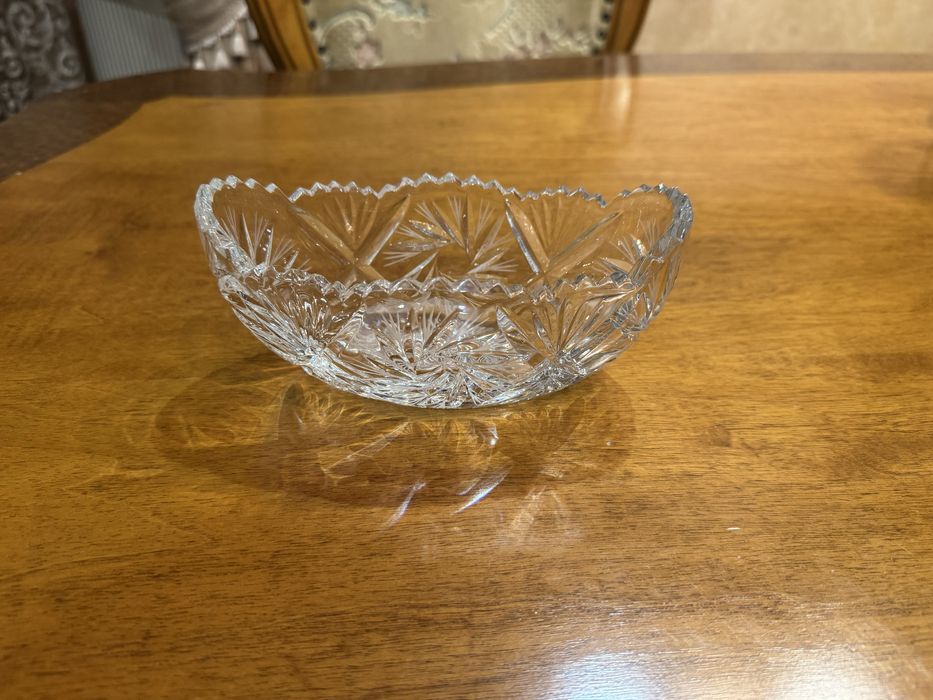 Кришталева ваза для цукерок/салату, нова!