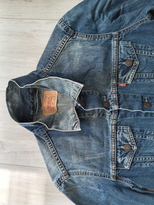 Фирменная джинсовка levis