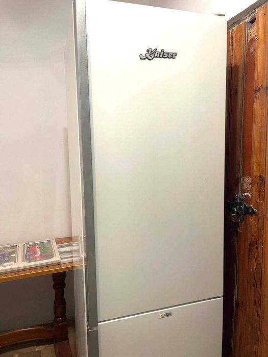 Холодильник Kaiser висота 200см 2камерний морозилка стан ідеал