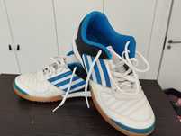 Tenis de futsal Adidas