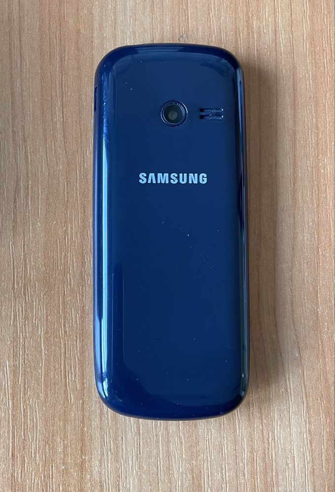 Telefon komórkowy SAMSUNG SM-B312EH caly zestaw