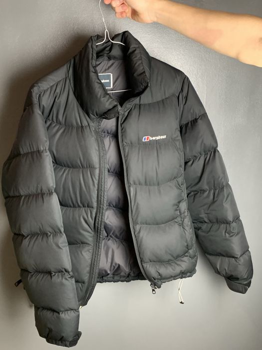 Продам зимову куртку Berghouse розмір S