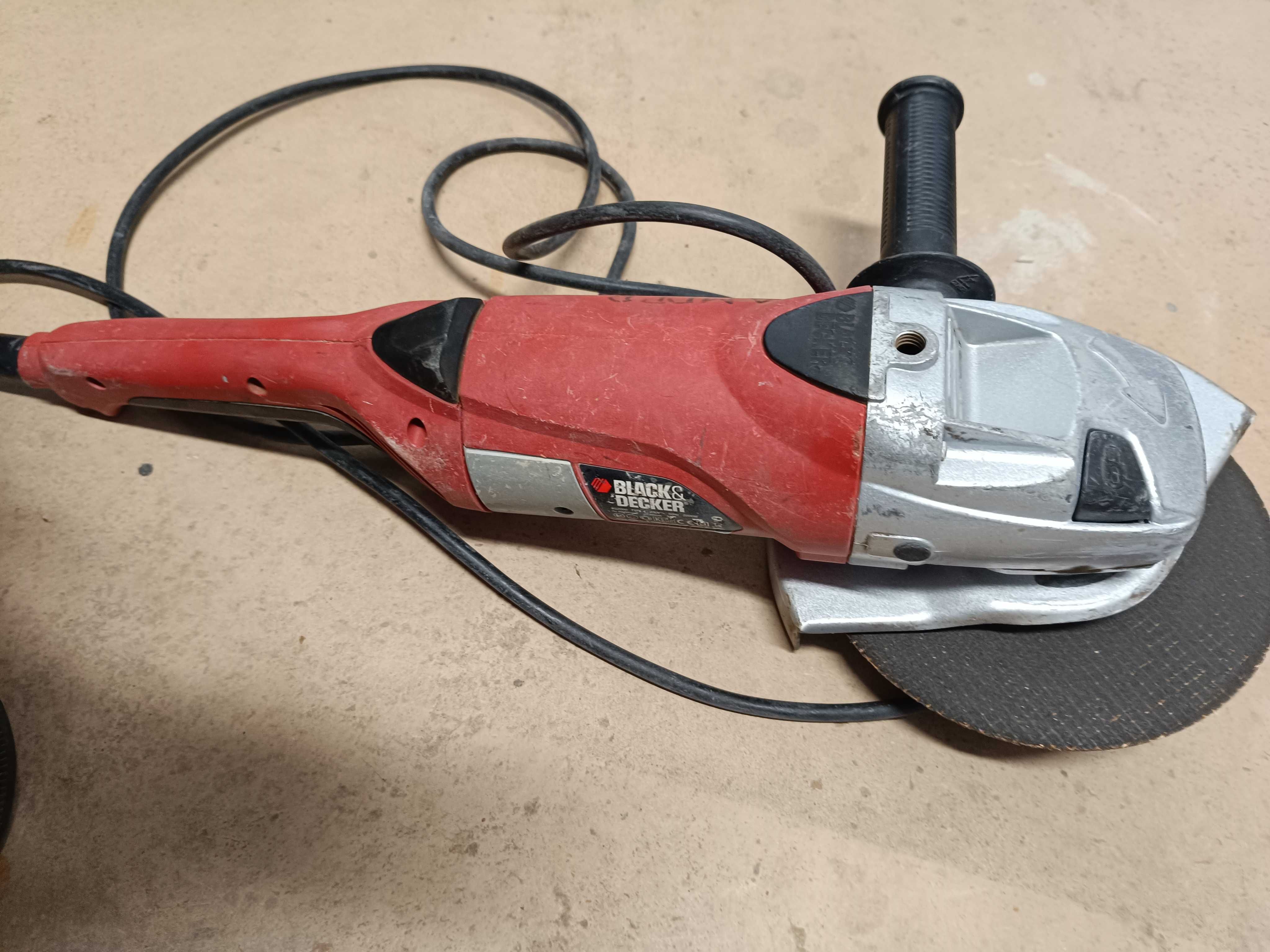 Sprzedam szlifierka Black Decker kątowa 230 mm