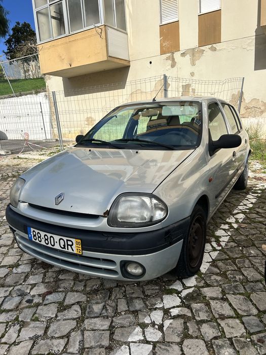 Clio 1.2 do ano 2000