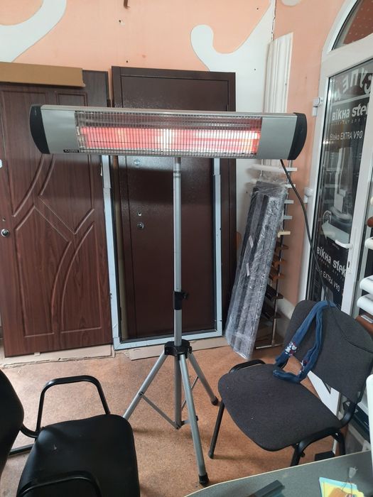 УФО с ножкой треногой инфракрасный обогреватель 3 кВт регулируемый UFO