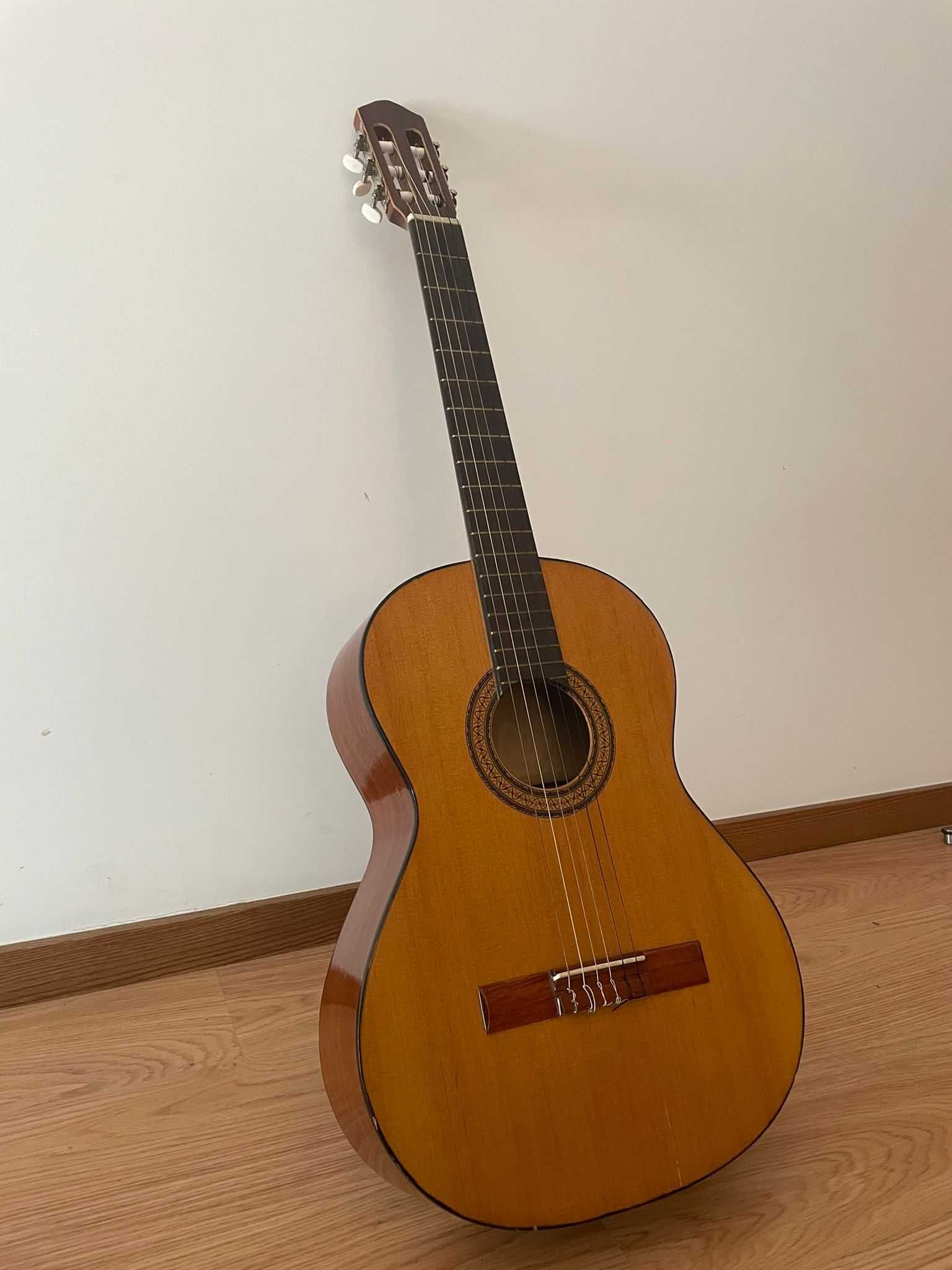 Guitarra Acústica