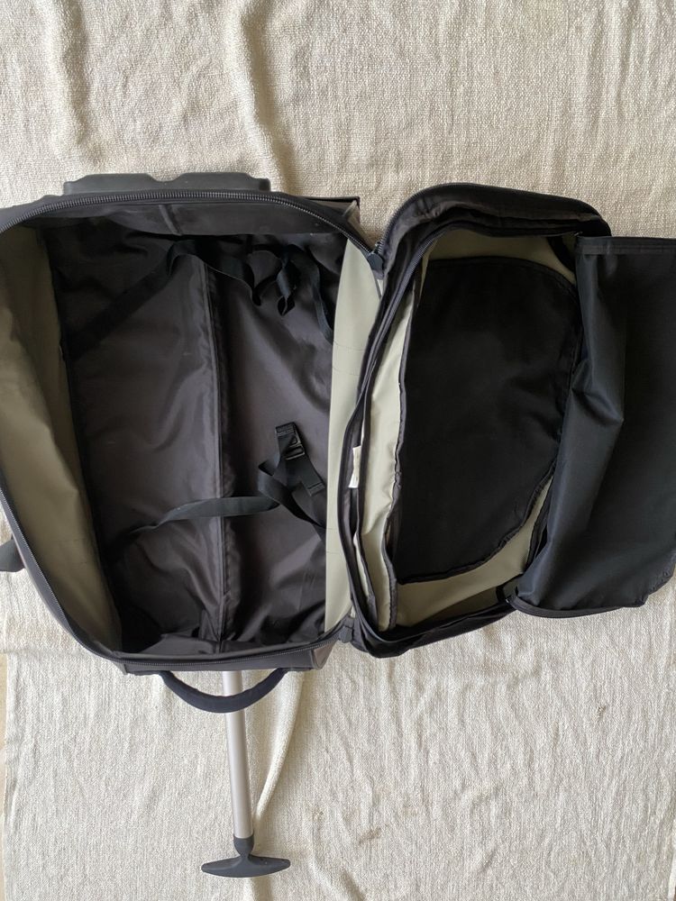 Сумка дорожная на колесах с выдвижной ручкой Samsonite