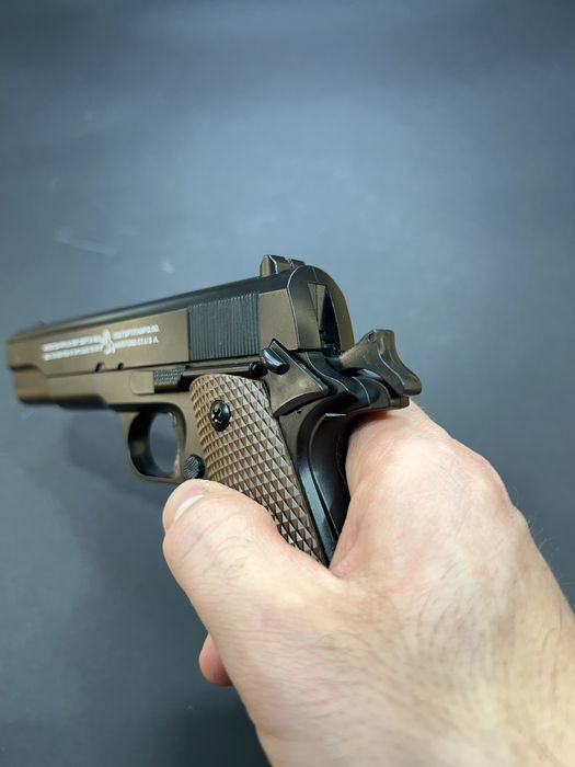 Металевий пістолет Кольт з маркуванням — іграшка С8