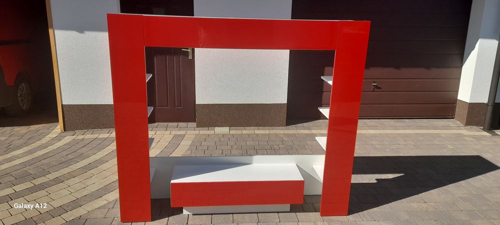 Szafka witryna tv do salonu